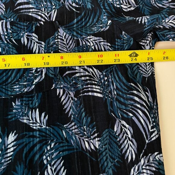 Van Heusen Men’s Air Short Sleeve Button Down Shirt – Blue Leaf Print – Size XL - Picture 14 of 15